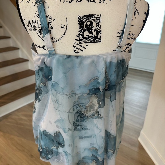 Elegant Blue Women's SWIM TOP. SEXY TOP CAN GO WITH SHORTS/SKIRT/OR IN THE POOL. - Picture 6 of 12